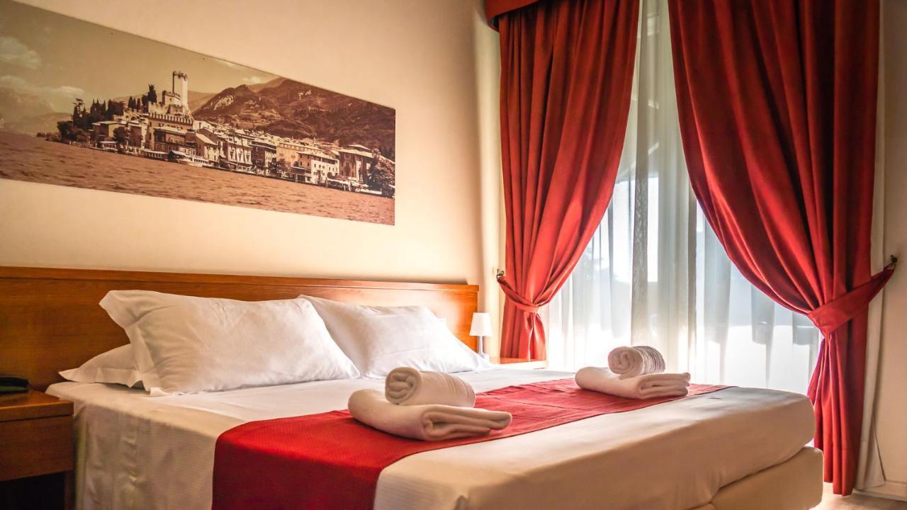 Hotel Venezia Park Castelnuovo del Garda Esterno foto