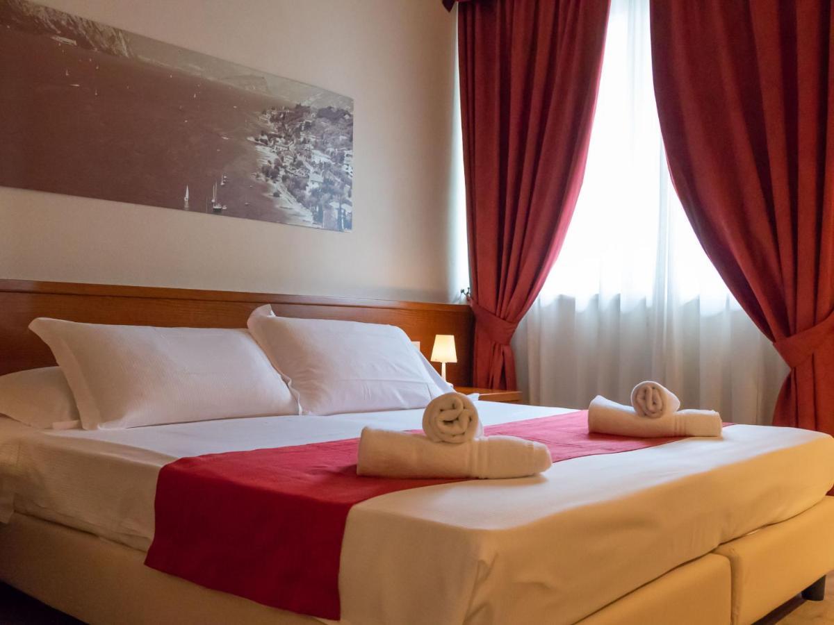 Hotel Venezia Park Castelnuovo del Garda Esterno foto