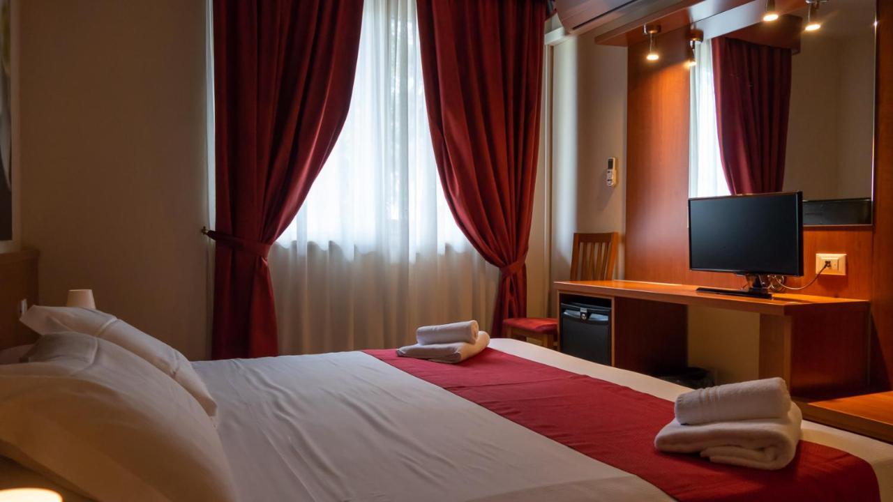 Hotel Venezia Park Castelnuovo del Garda Esterno foto