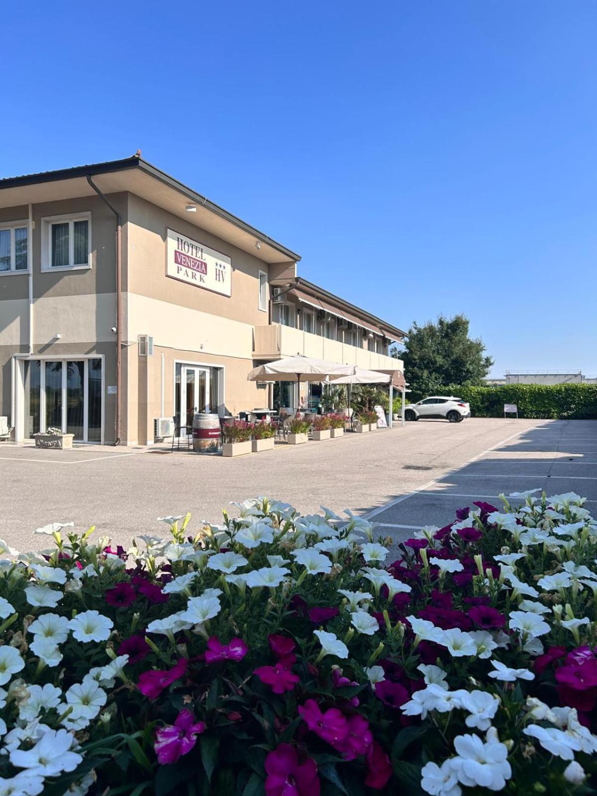 Hotel Venezia Park Castelnuovo del Garda Esterno foto