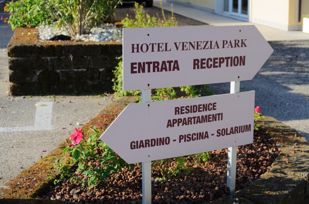 Hotel Venezia Park Castelnuovo del Garda Esterno foto