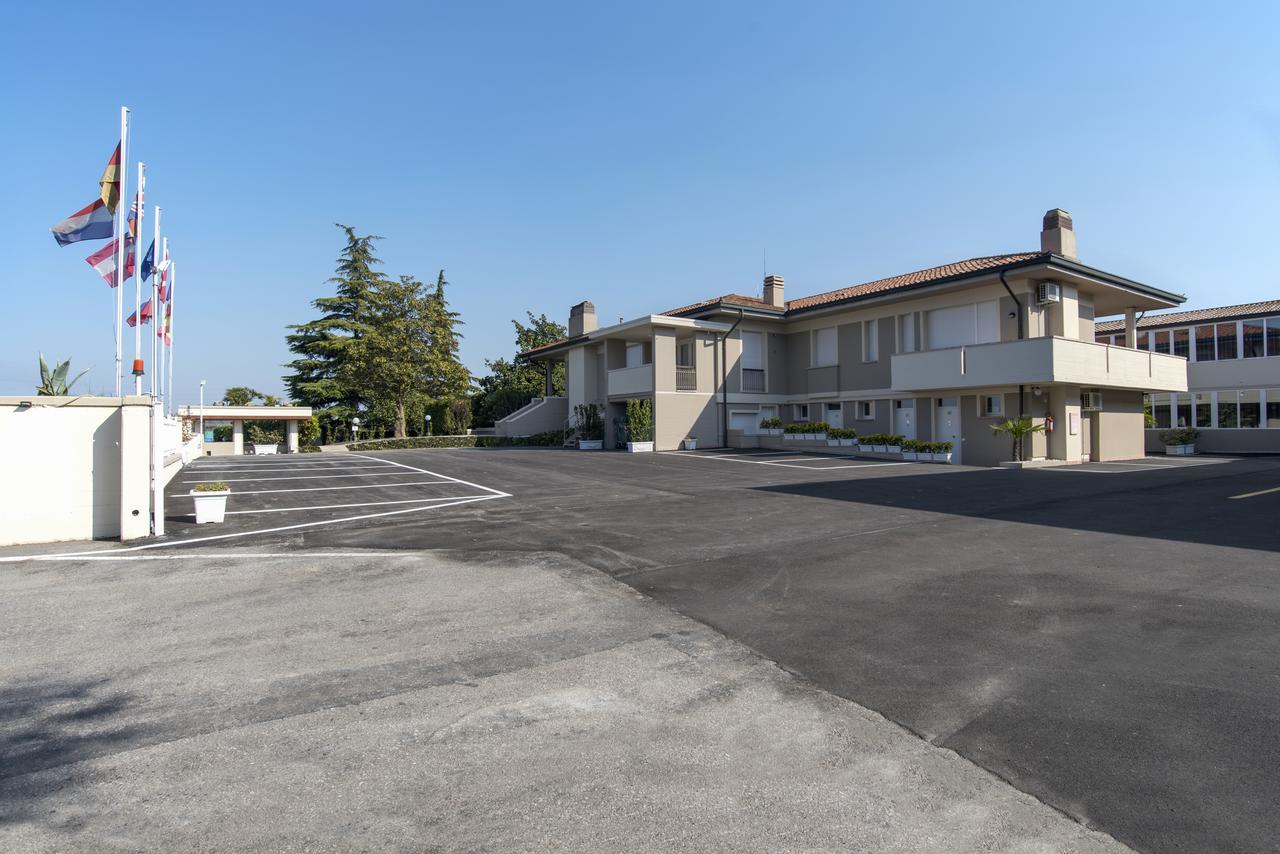 Hotel Venezia Park Castelnuovo del Garda Esterno foto