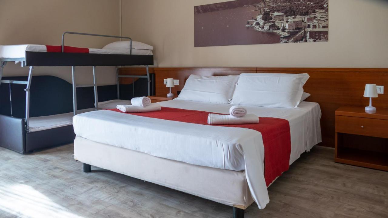 Hotel Venezia Park Castelnuovo del Garda Esterno foto