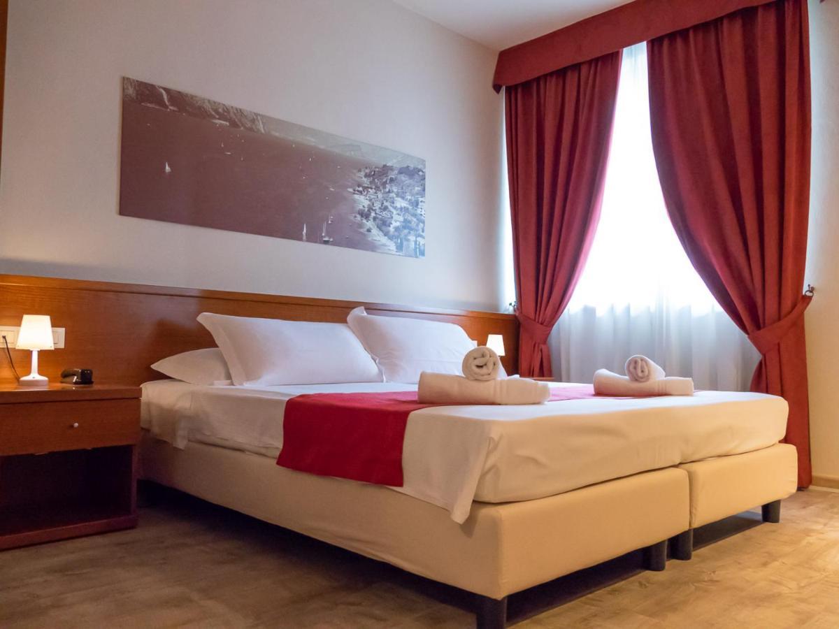 Hotel Venezia Park Castelnuovo del Garda Esterno foto